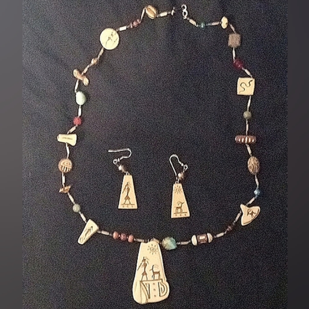 SANTO DOMINGO Hand Made Stoneware Turquoise & Glass Bead Necklace Set